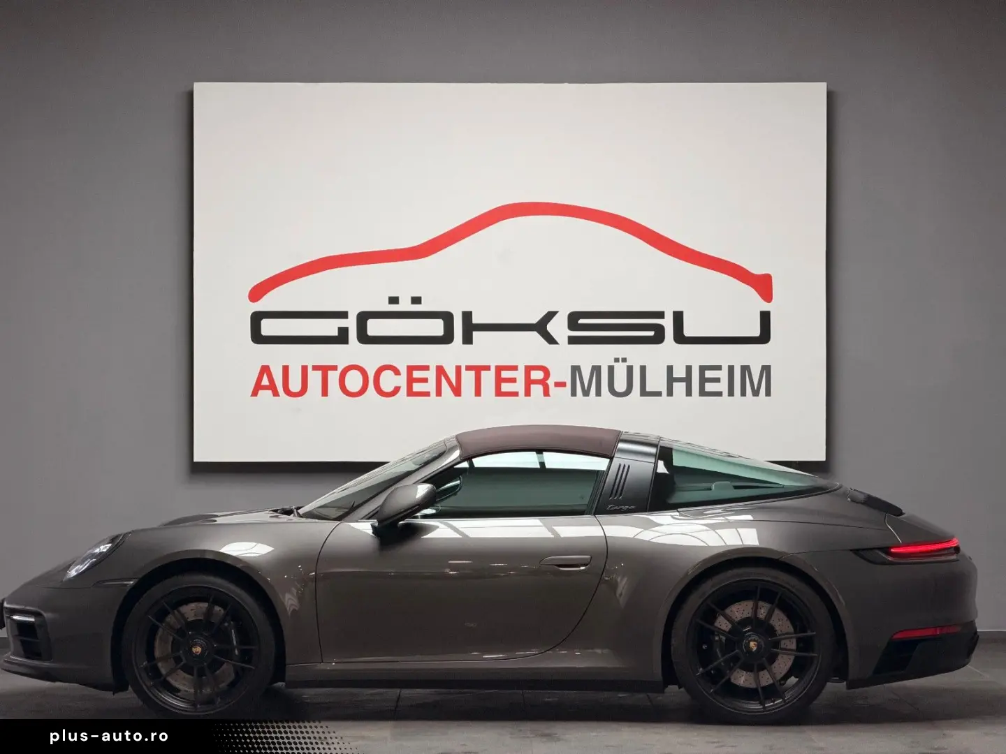 PORSCHE 911 Targa 4GTS Lift Matrix 360 4-RadLenkung 1.Hd