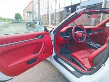 PORSCHE PORSCHE 911 Targa 4S