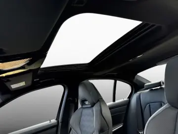 BMW M3 Competition M xDrive Laser DAPr MEM 360  GSD