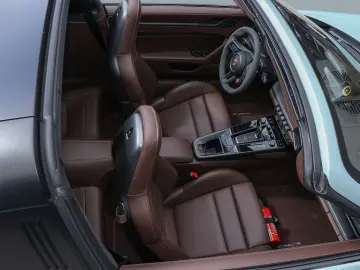 PORSCHE 992 911 Targa 4 GTS Burmester Clubleder InnoDriv