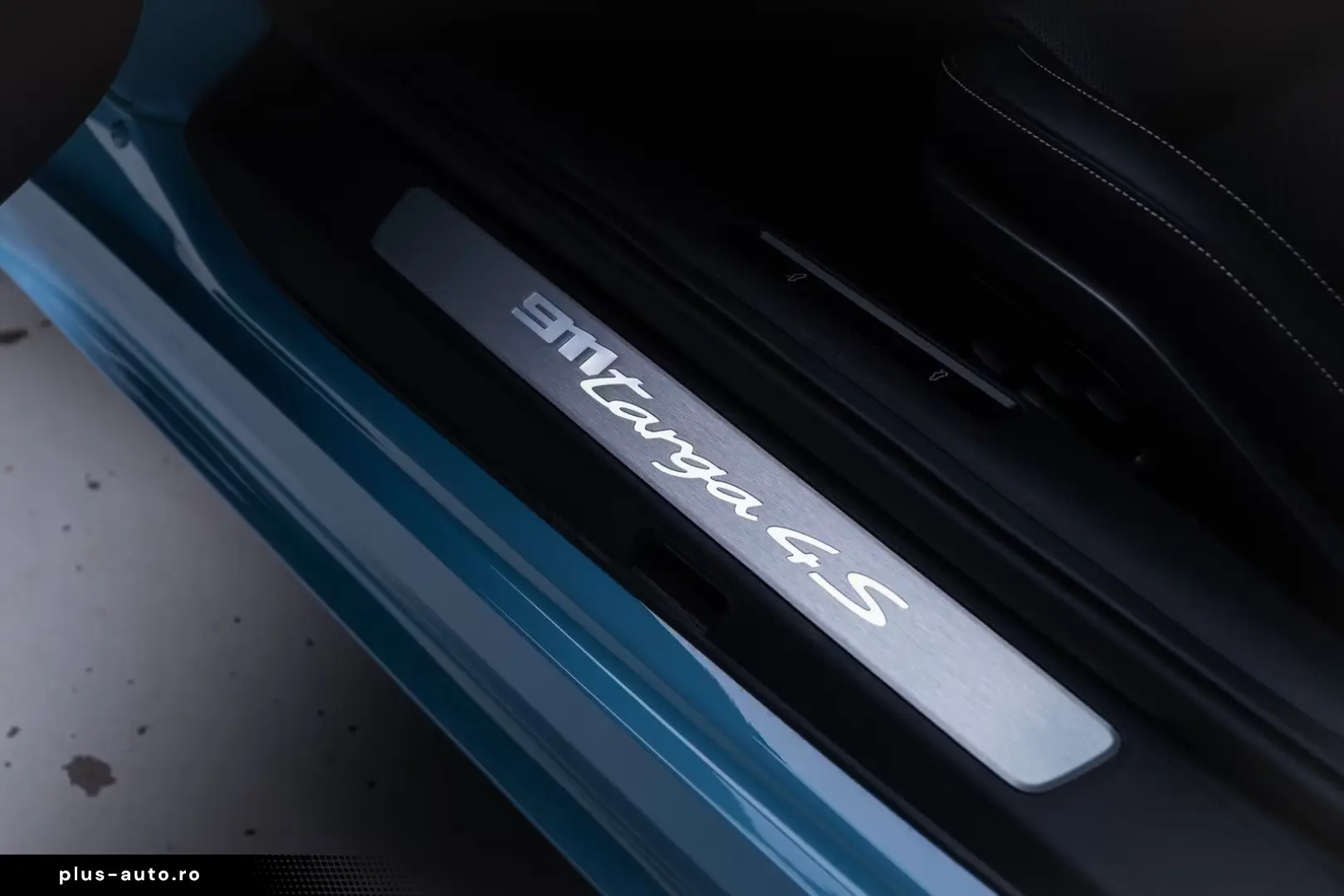 Porsche 992 Targa Carrera  4S