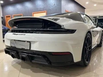 PORSCHE Porsche 911 Targa 4 GTS