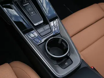 Porsche 992 911 Targa 4S Burmester Lift