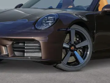 Porsche 992 911 Targa 4S Burmester Lift