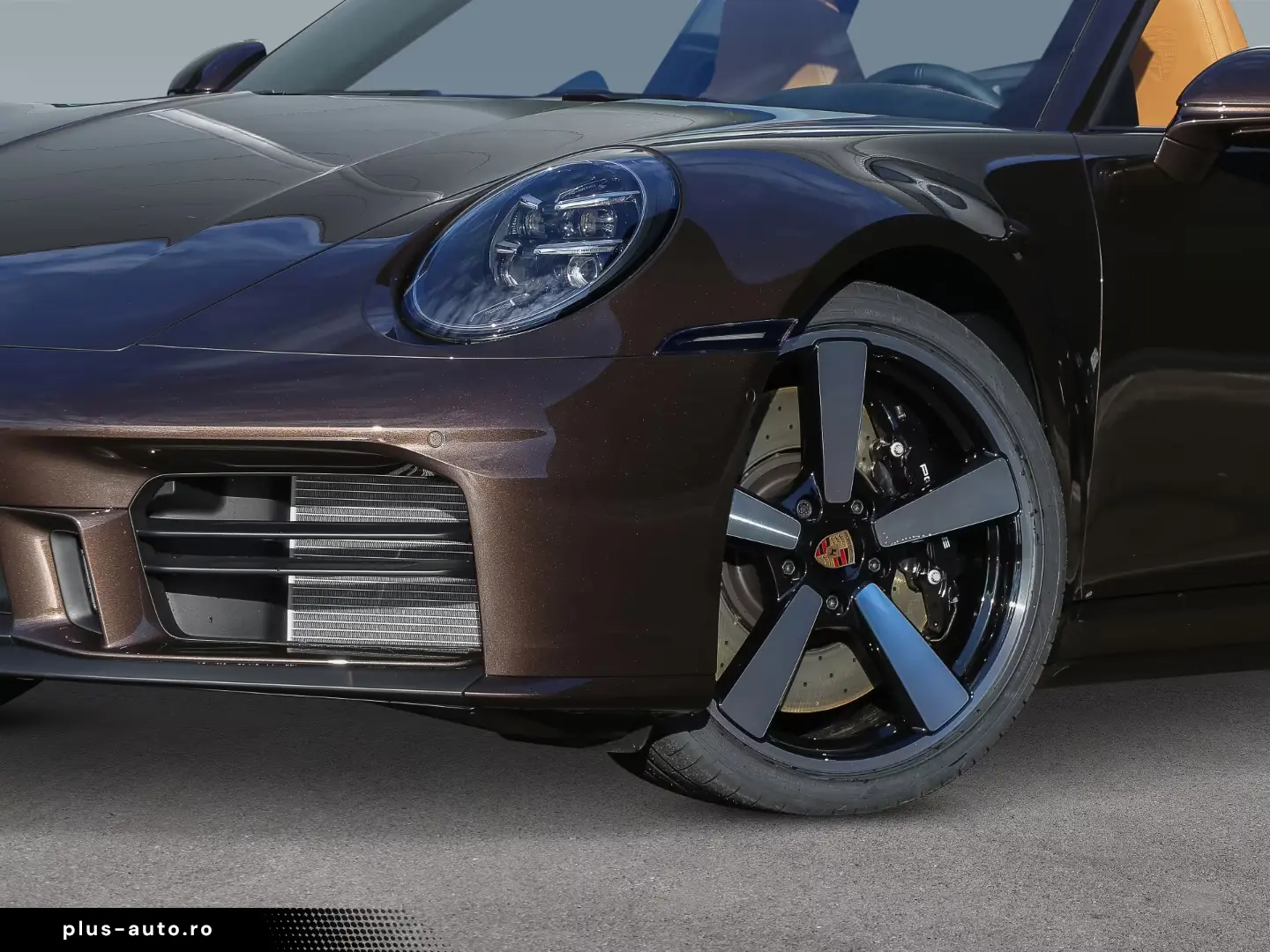 Porsche 992 911 Targa 4S Burmester Lift