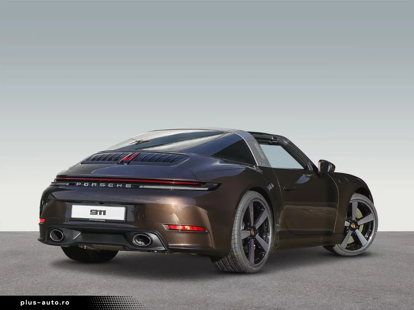 Porsche 992 911 Targa 4S Burmester Lift