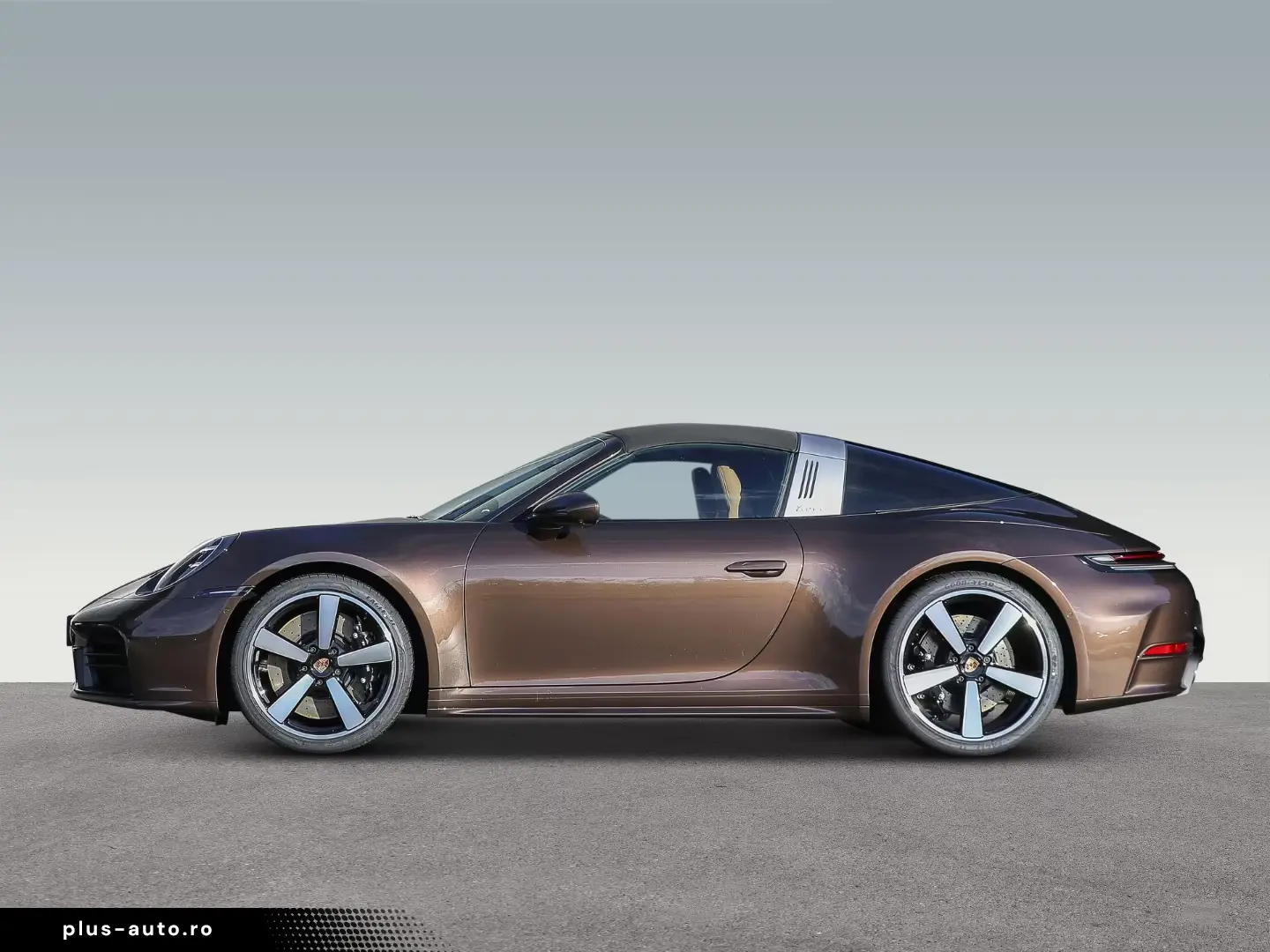 Porsche 992 911 Targa 4S Burmester Lift