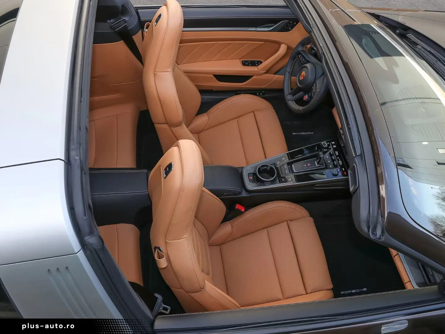 Porsche 992 911 Targa 4S Burmester Lift