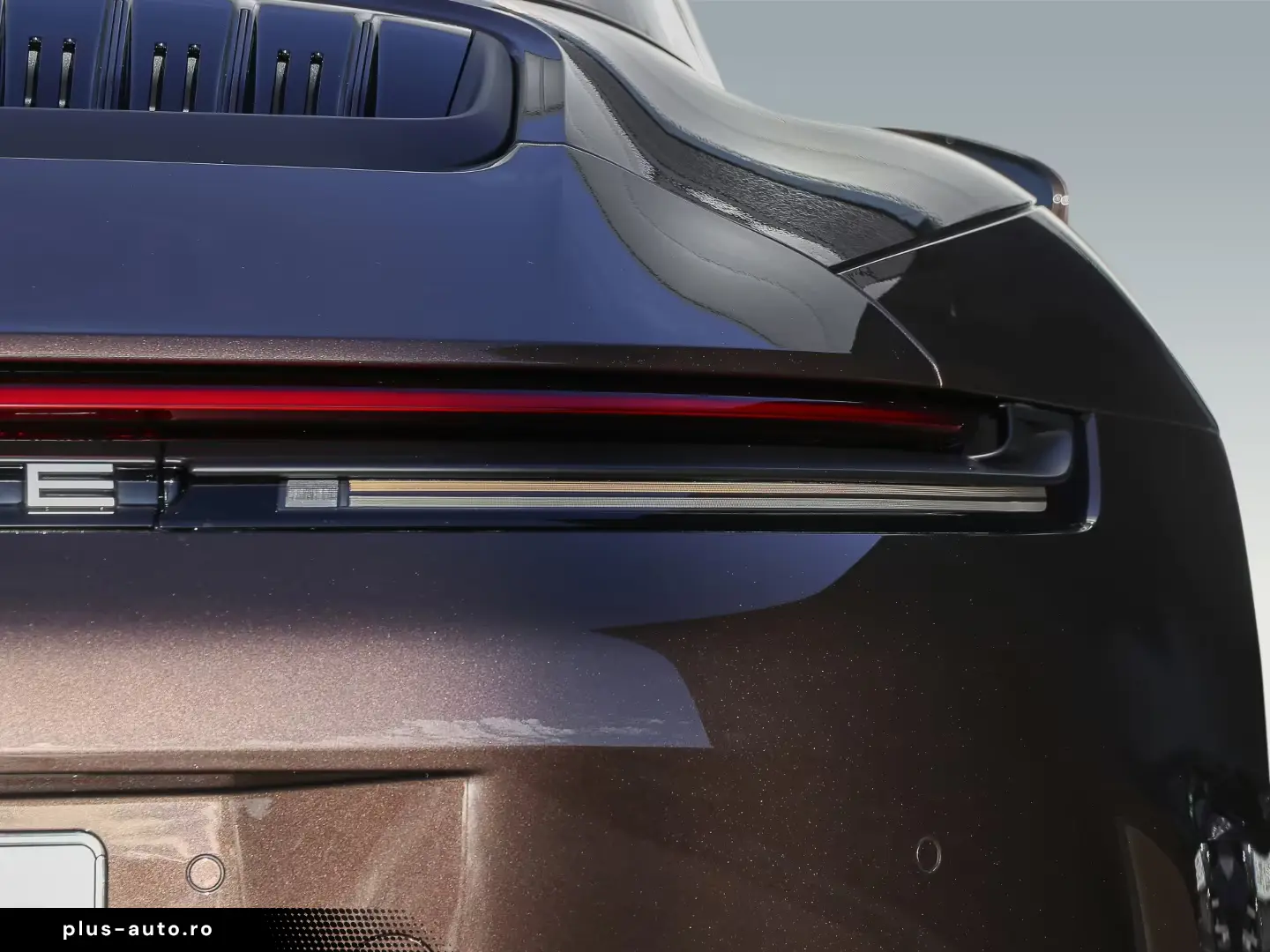 Porsche 992 911 Targa 4S Burmester Lift