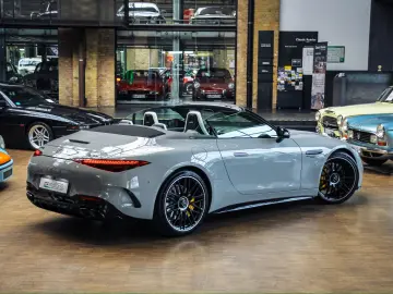 Mercedes Benz SL63 AMG Performance Sets FULL Carbon