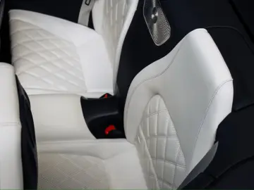 Mercedes Benz SL63 AMG Performance Sets FULL Carbon