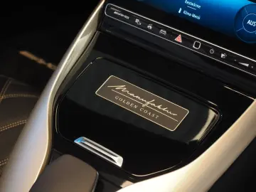 Mercedes-Benz SL 63 AMG Golden Coast 1 of 100 NEU