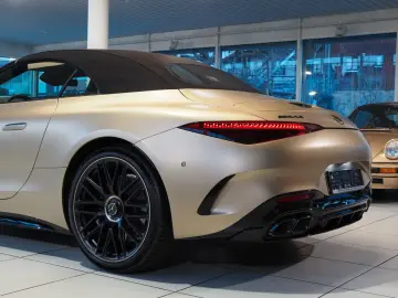 Mercedes-Benz SL 63 AMG Golden Coast 1 of 100 NEU