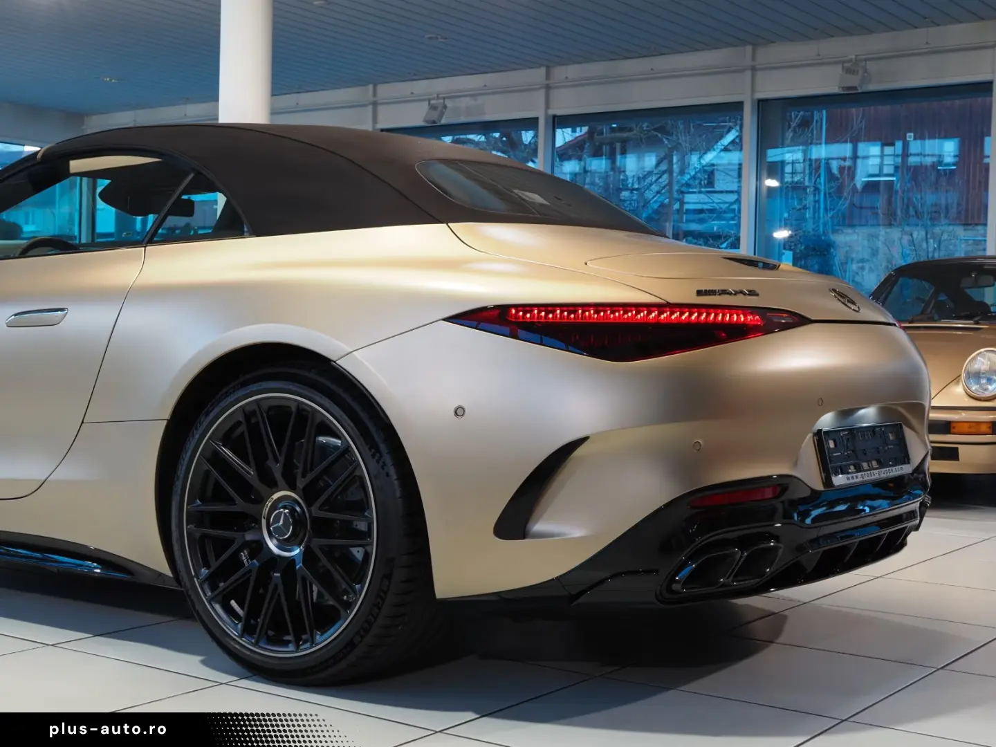 Mercedes-Benz SL 63 AMG Golden Coast 1 of 100 NEU