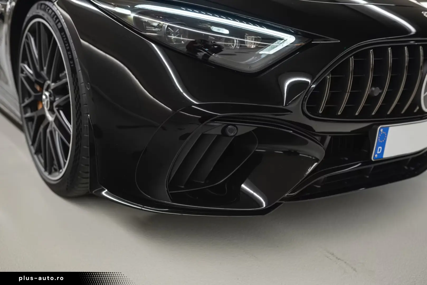 Mercedes-Benz SL 63 AMG Golden Coast 1 of 100 NEU