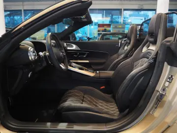 Mercedes-Benz SL 63 AMG Golden Coast 1 of 100 NEU