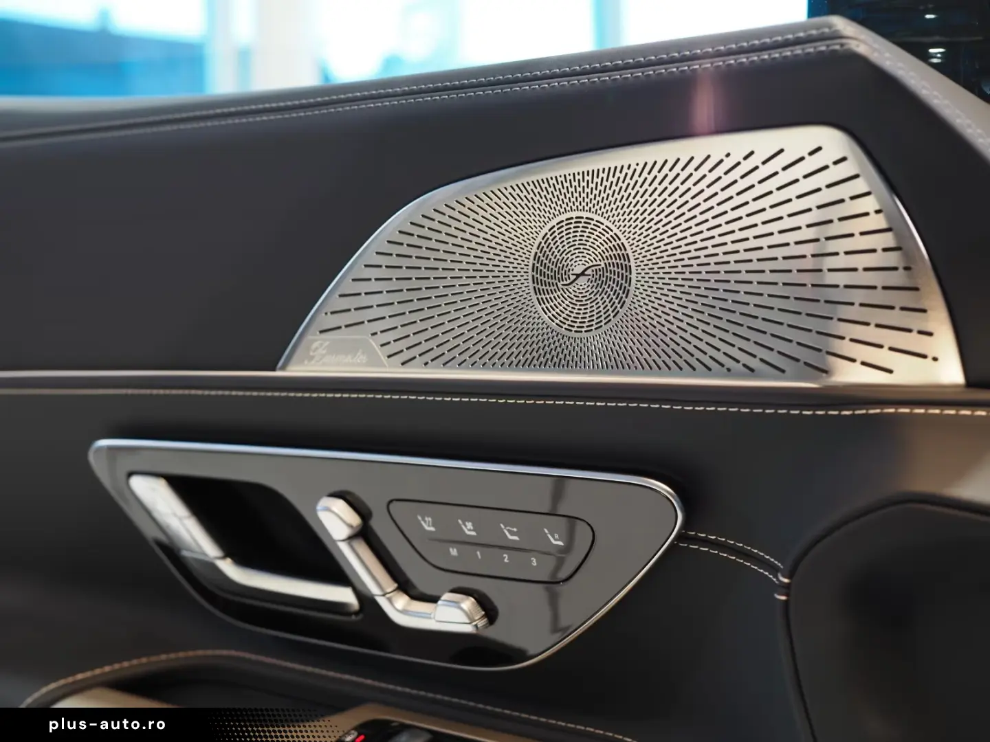 Mercedes-Benz SL 63 AMG Golden Coast 1 of 100 NEU