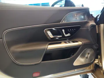 Mercedes-Benz SL 63 AMG Golden Coast 1 of 100 NEU