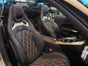 Mercedes-Benz SL 63 AMG Golden Coast 1 of 100 NEU