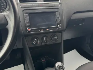Volkswagen POLO 2011