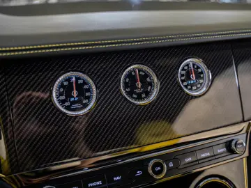 Bentley Continental GT  FULL YELLOW NAIM MULLINER