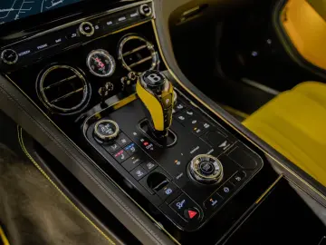 Bentley Continental GT  FULL YELLOW NAIM MULLINER