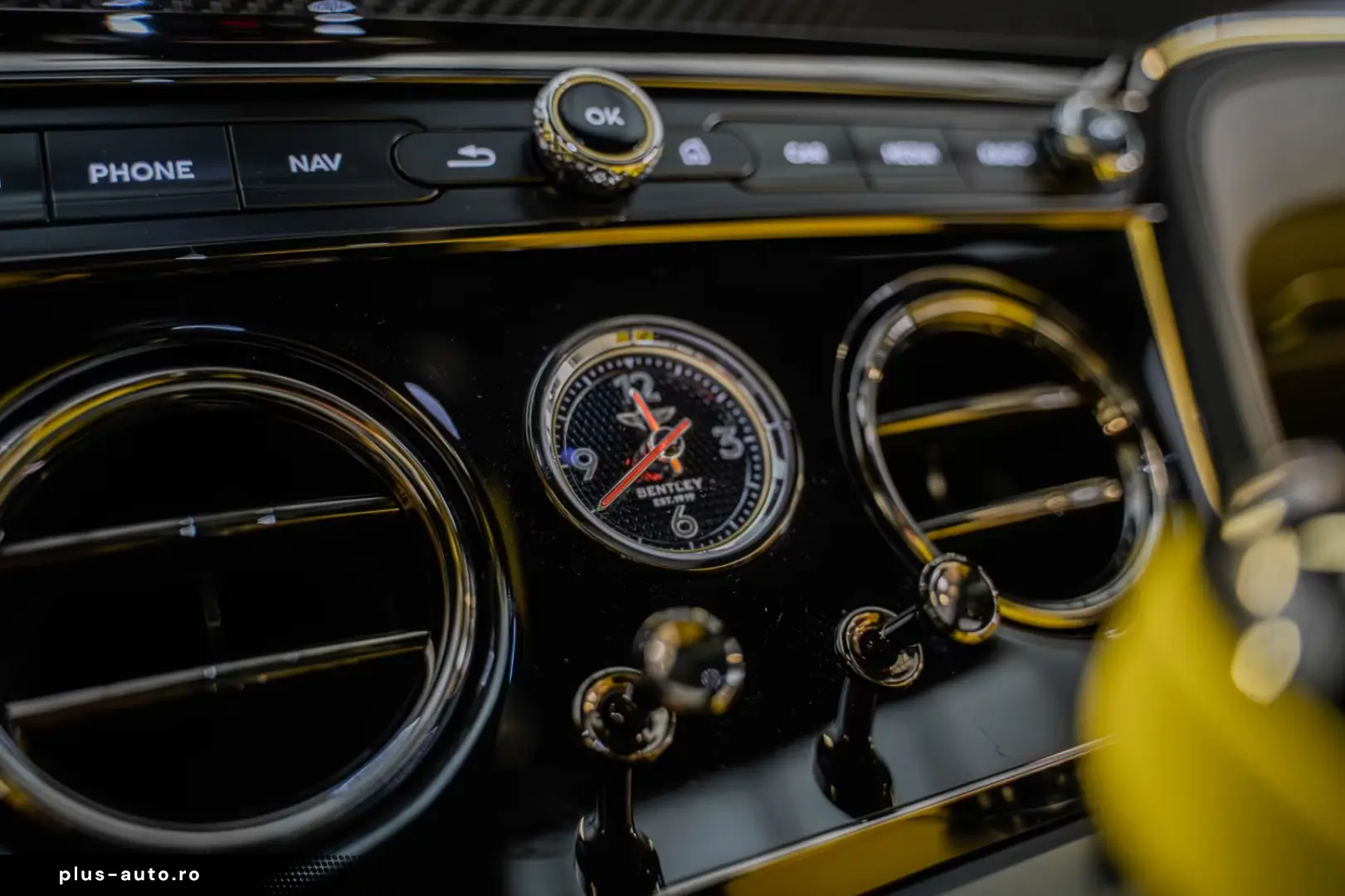 Bentley Continental GT  FULL YELLOW NAIM MULLINER