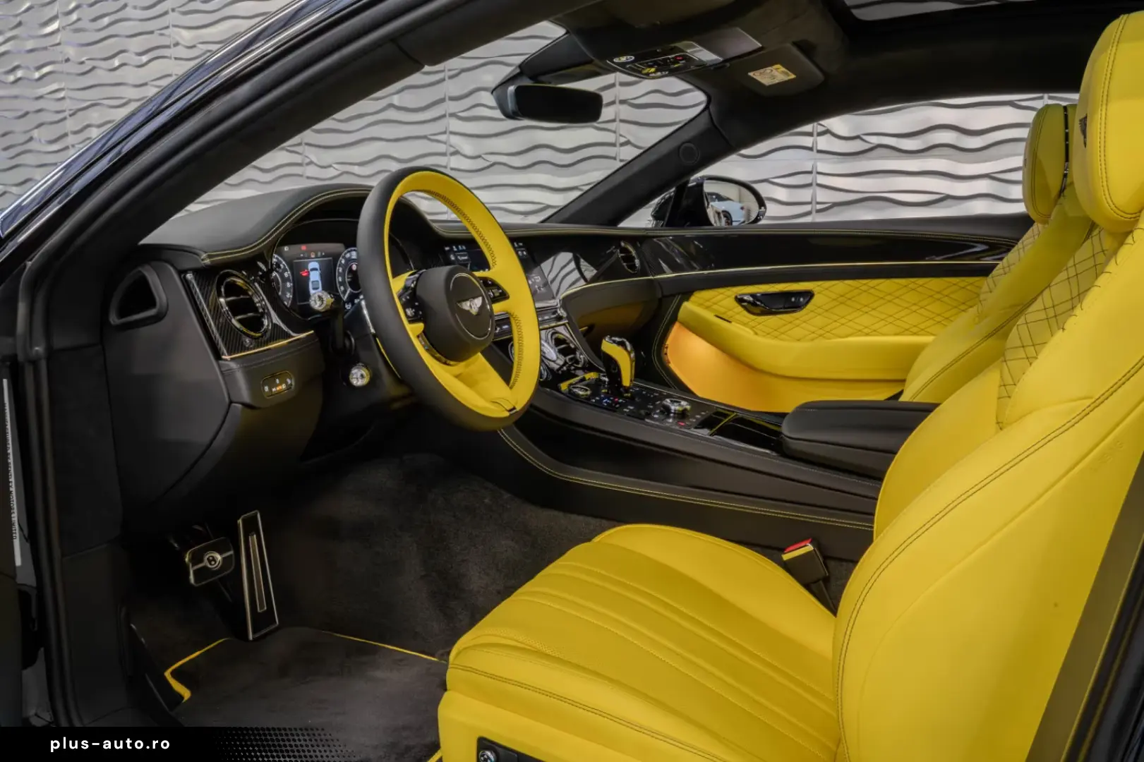 Bentley Continental GT  FULL YELLOW NAIM MULLINER