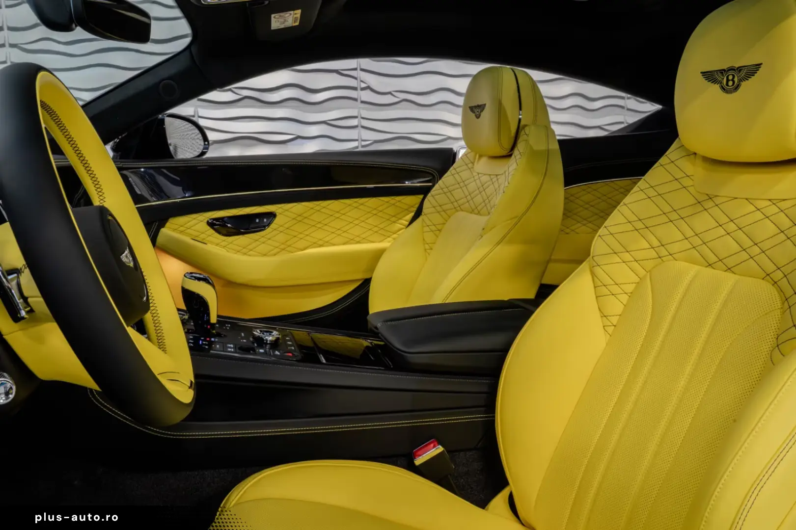 Bentley Continental GT  FULL YELLOW NAIM MULLINER