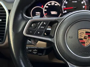 Porsche Cayenne 2018 - 3.0 Benzină - 340 CP