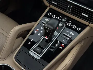 Porsche Cayenne 2018 - 3.0 Benzină - 340 CP