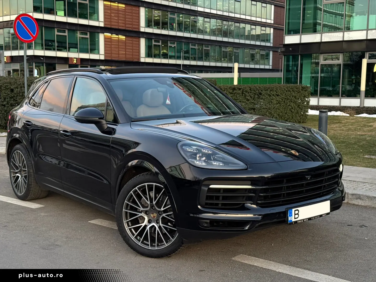 Porsche Cayenne 2018 - 3.0 Benzină - 340 CP