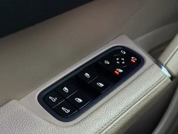 Porsche Cayenne 2018 - 3.0 Benzină - 340 CP