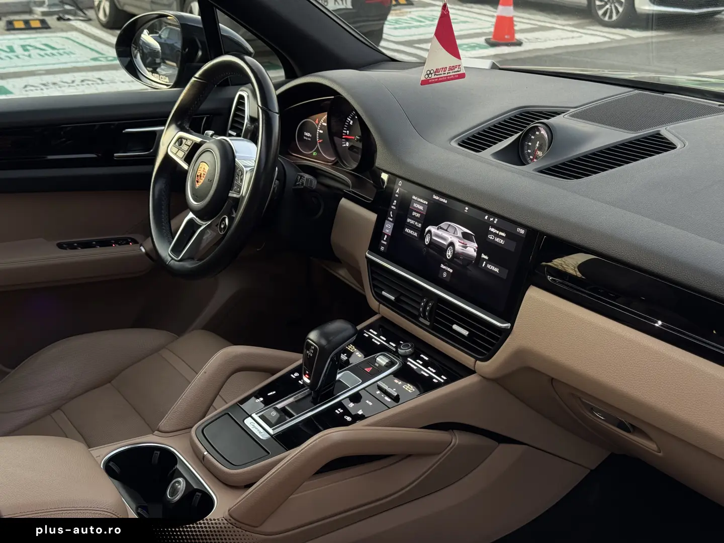 Porsche Cayenne 2018 - 3.0 Benzină - 340 CP