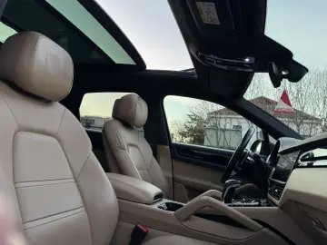 Porsche Cayenne 2018 - 3.0 Benzină - 340 CP