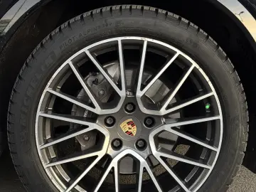 Porsche Cayenne 2018 - 3.0 Benzină - 340 CP