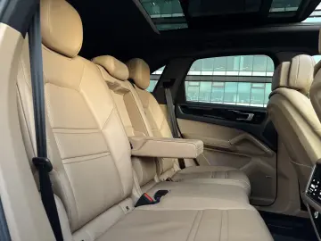 Porsche Cayenne 2018 - 3.0 Benzină - 340 CP