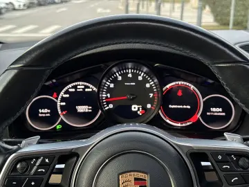 Porsche Cayenne 2018 - 3.0 Benzină - 340 CP