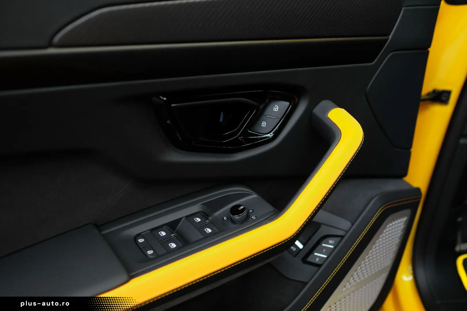 LAMBORGHINI Urus SE CARBON B&O PANO MASSAGE 23ZOLL STYLE PAC