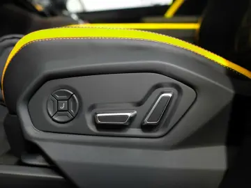 LAMBORGHINI Urus SE CARBON B&O PANO MASSAGE 23ZOLL STYLE PAC