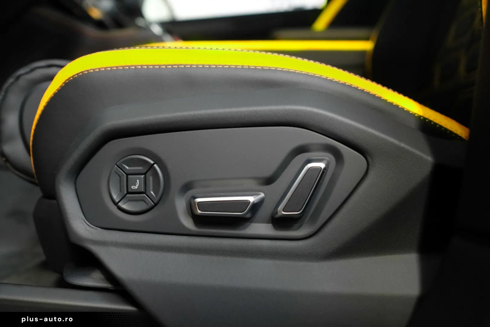 LAMBORGHINI Urus SE CARBON B&O PANO MASSAGE 23ZOLL STYLE PAC