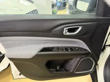 Jeep Compass 1.3 turbo t4 4xe PHEV Posibilitate finantare