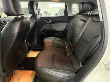 Jeep Compass 1.3 turbo t4 4xe PHEV Posibilitate finantare