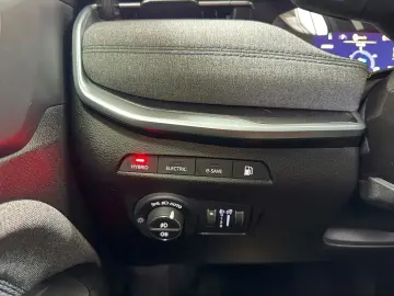 Jeep Compass 1.3 turbo t4 4xe PHEV Posibilitate finantare