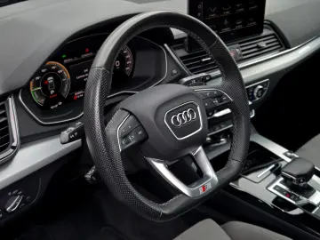 Audi Q5 Gen-Fy-2016