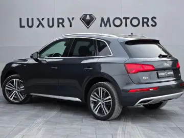 Audi Q5 Gen-Fy-2016