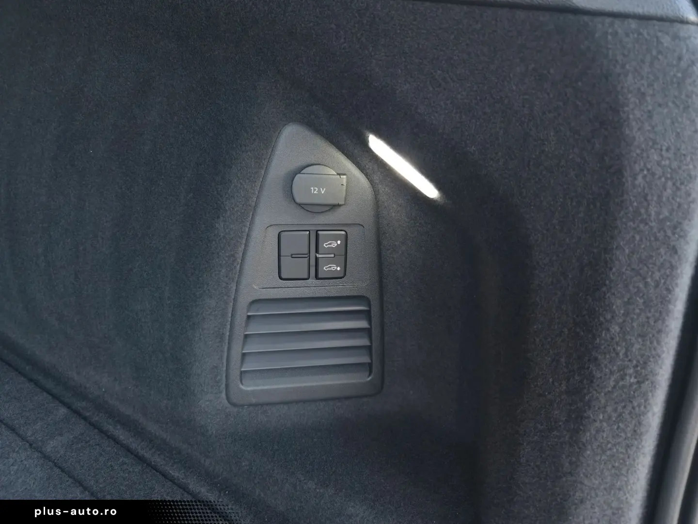 Volkswagen Touareg Gen-Iii-2018