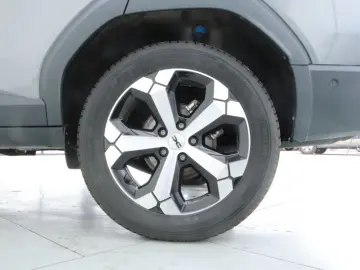 DACIA BIGSTER 1.8 Hybrid 155 Journey