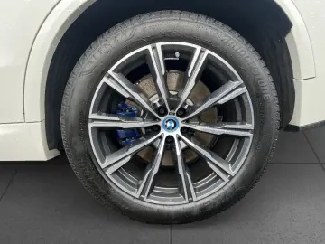 BMW X5 xD 50e M SPORT PRO AdLED DA Pano AHK HK 2ACHS
