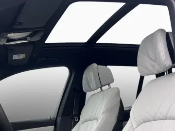 BMW X5 xD 50e M SPORT PRO AdLED DA Pano AHK HK 2ACHS
